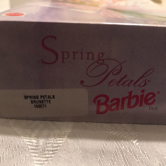 Avon exclusive special edition Spring Petals Barbie-Second in Series - Picture 3 of 5